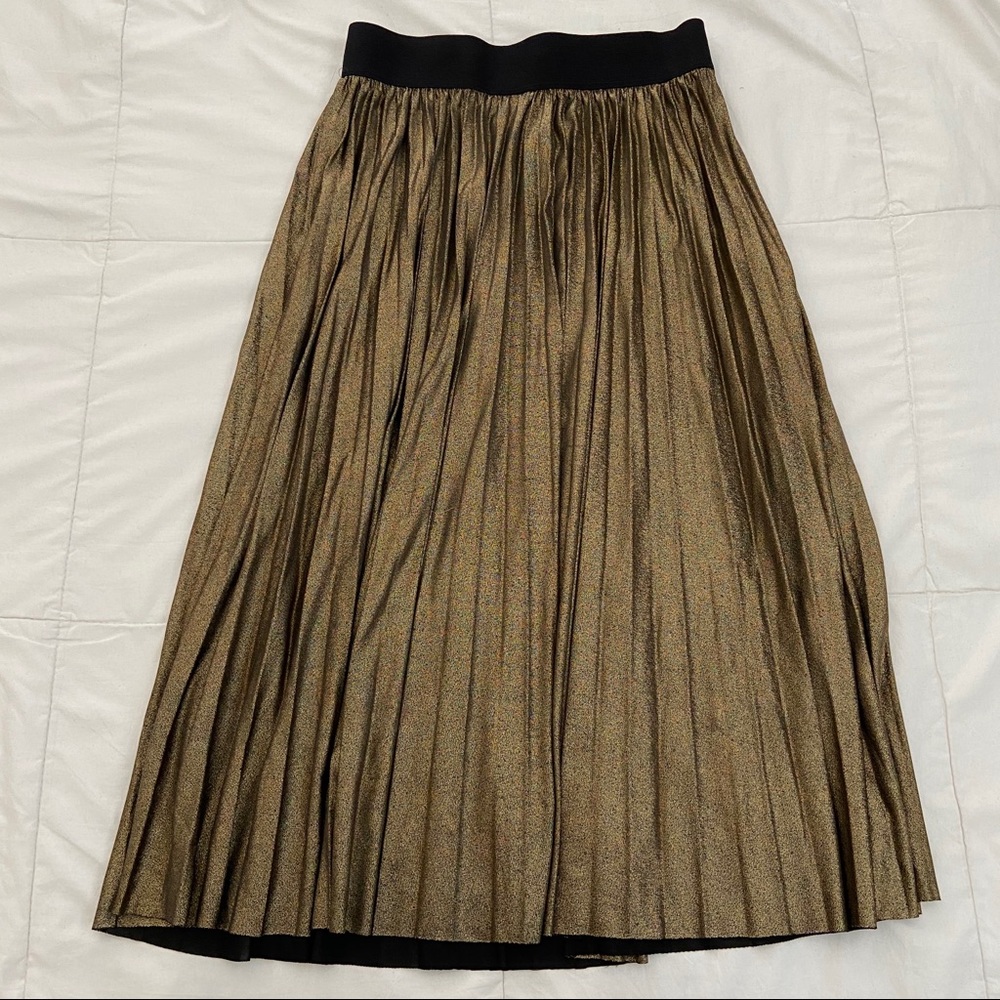 Forever 21 - Gold Pleated Midi Shirt